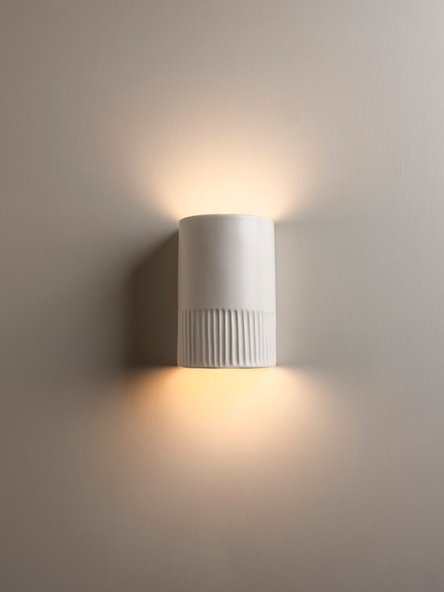 Day Short | Ceramic Wall Light