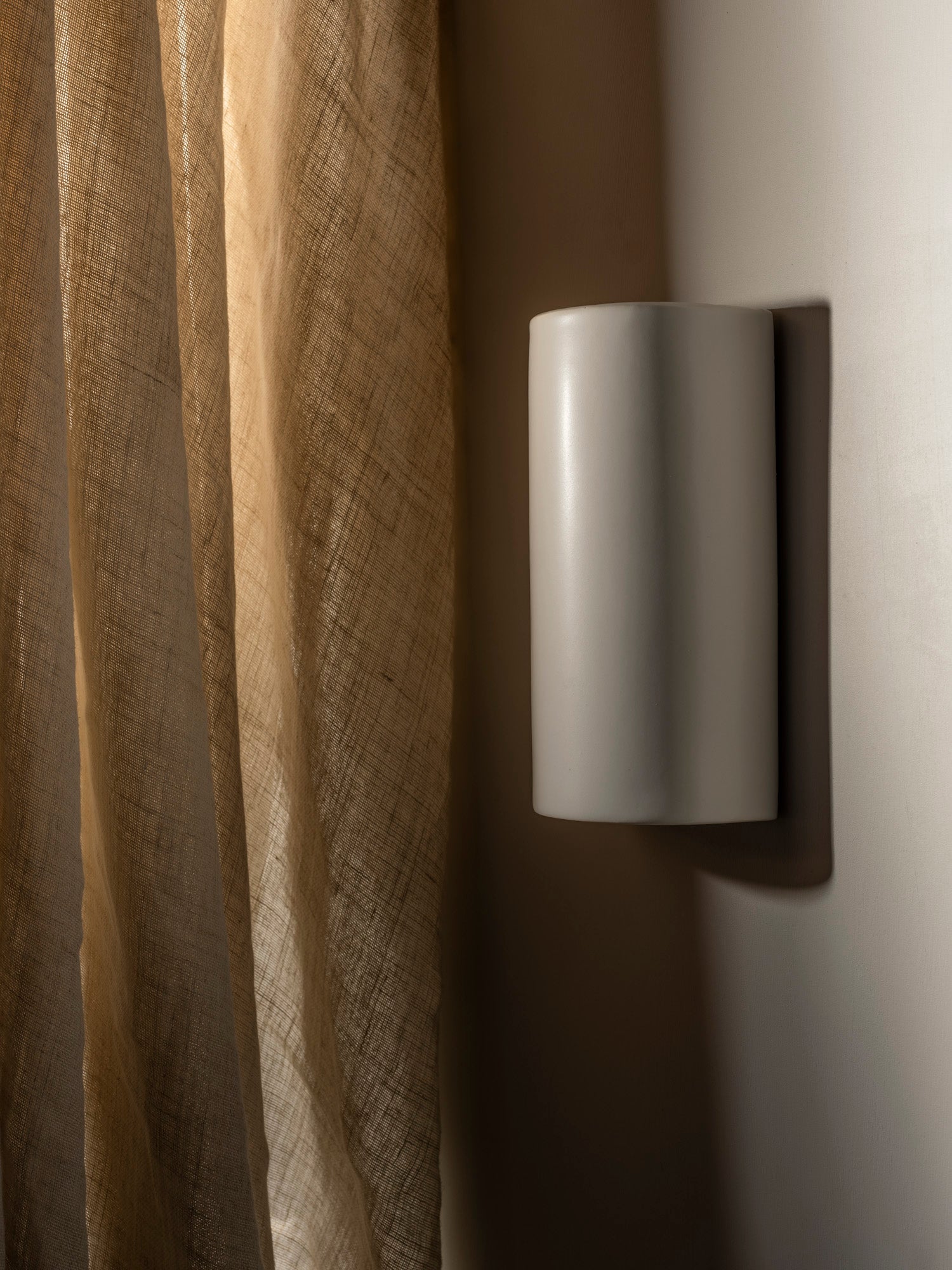 Dawn Tall | Ceramic Wall Light