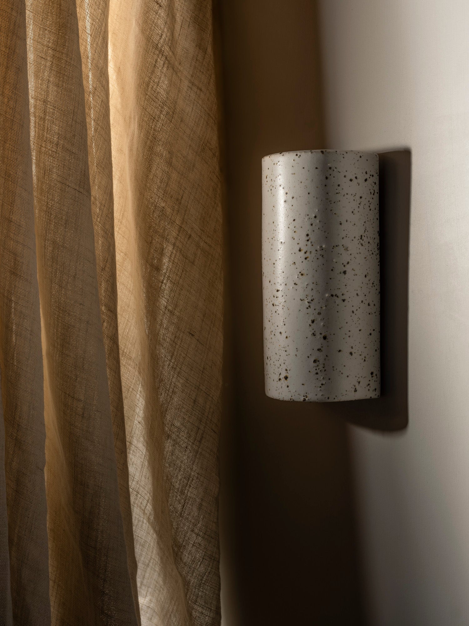 Dusk Tall | Ceramic Wall Light