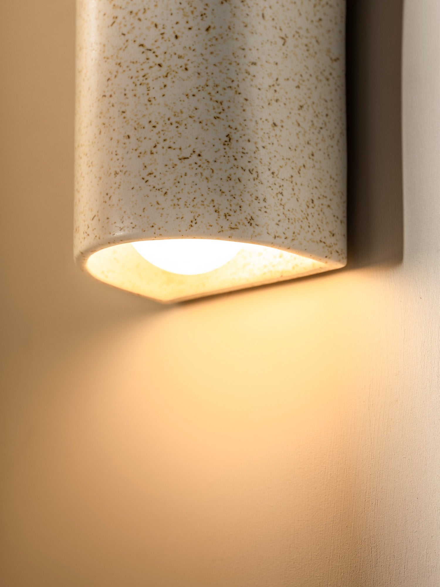 Freckles Short | Ceramic Wall Light