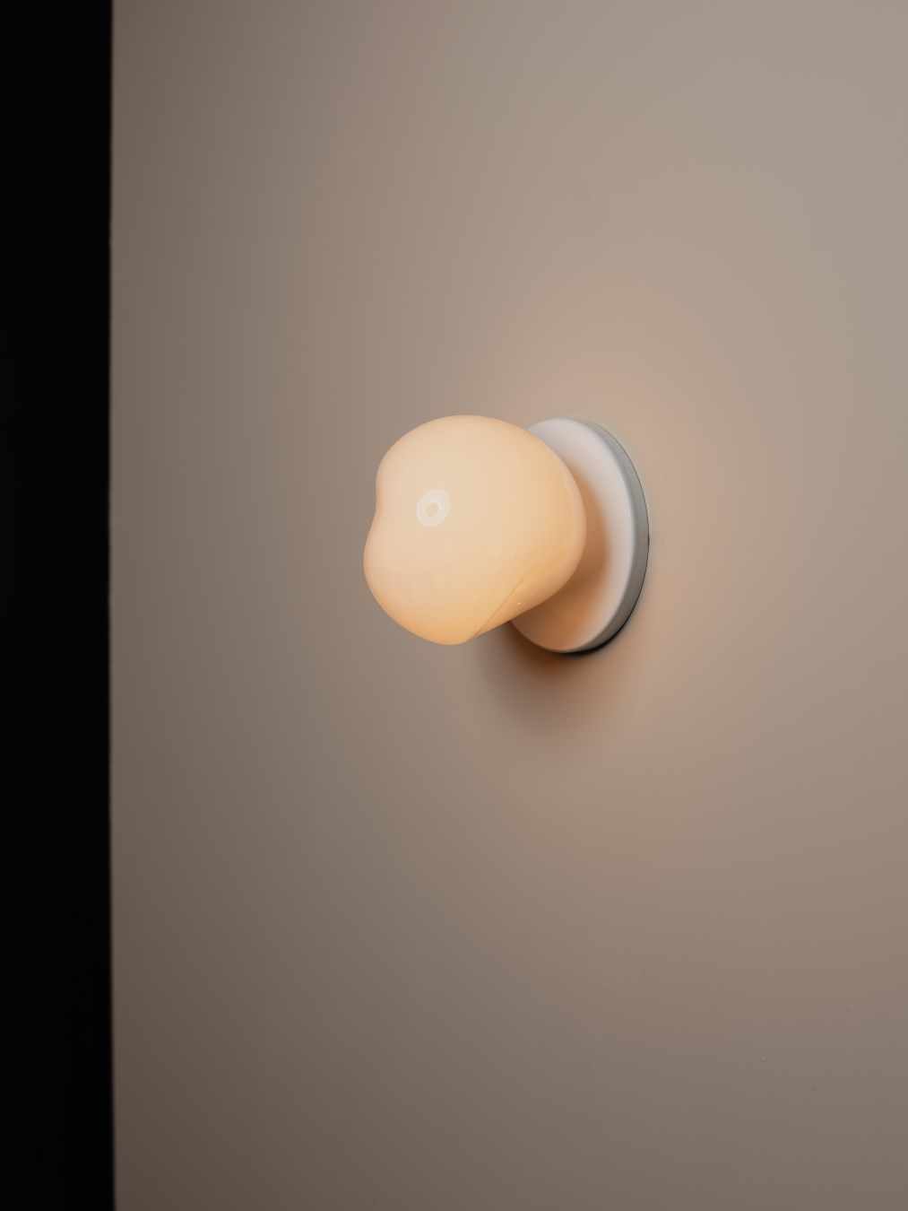 Pebble | Glass Wall Light