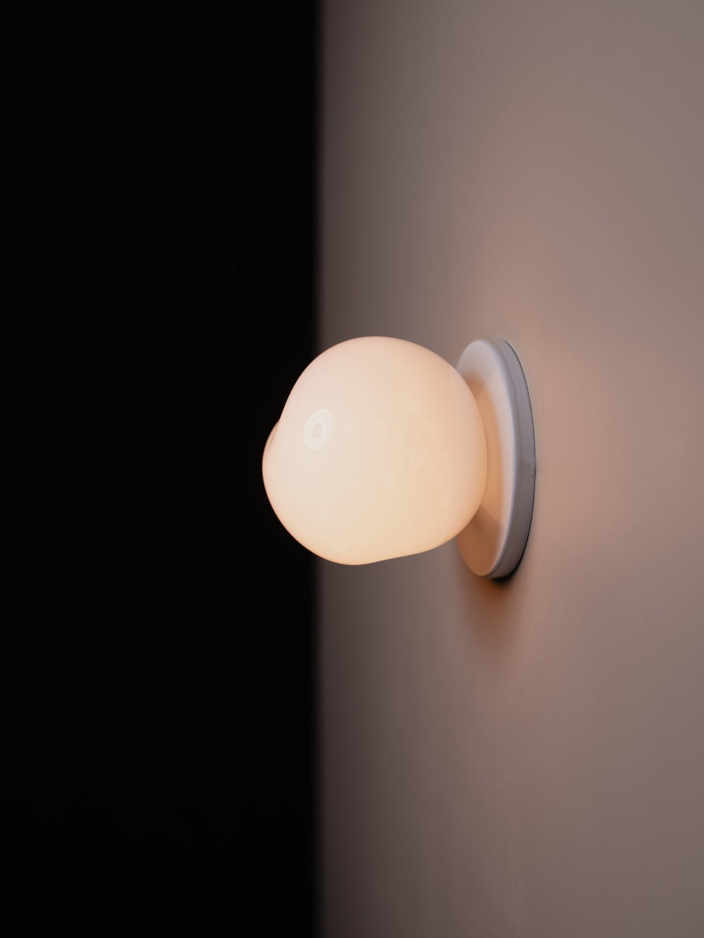 Pebble | Glass Wall Light
