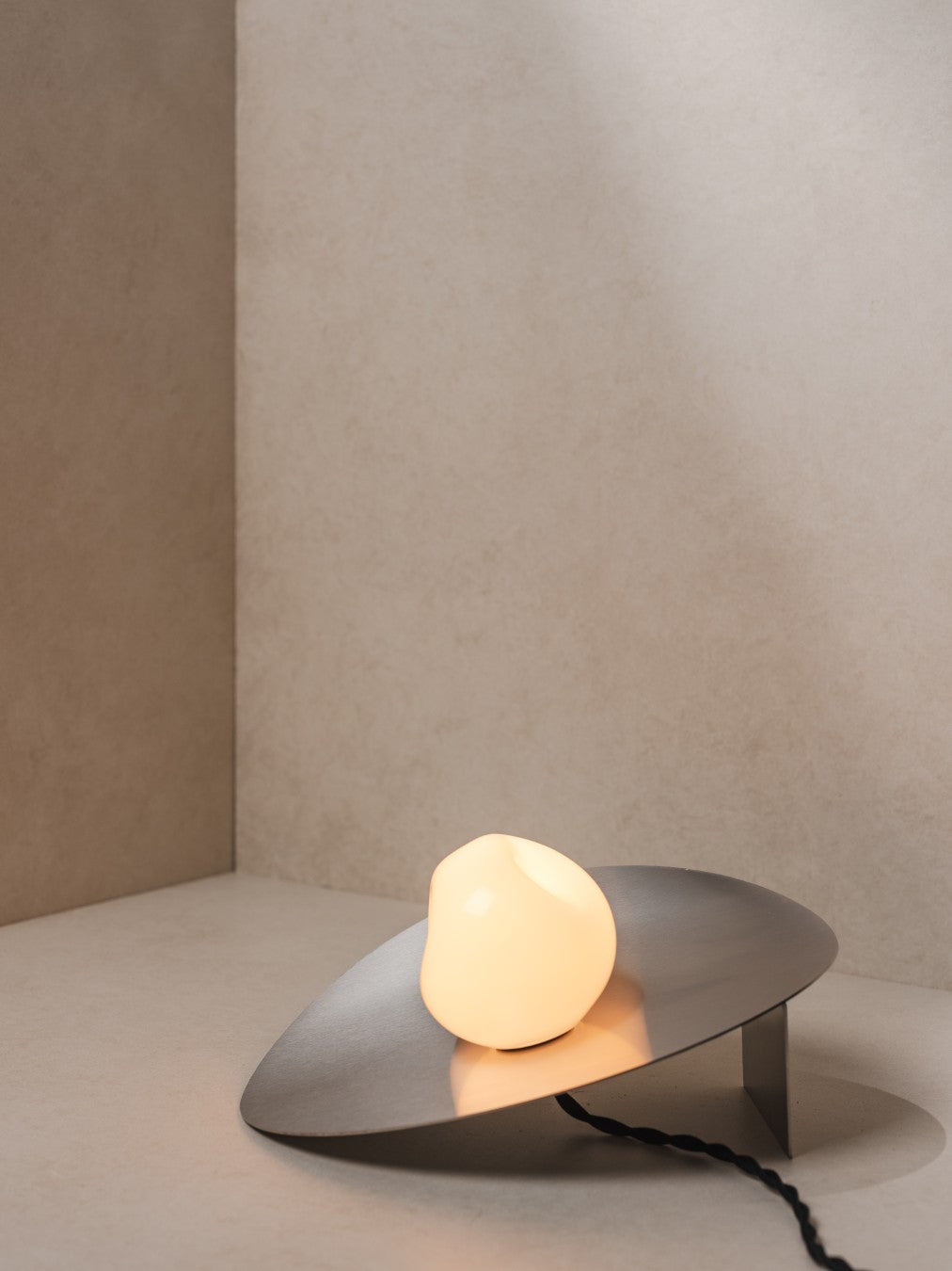 Wink | Glass & Stainless Steel Table Lamp