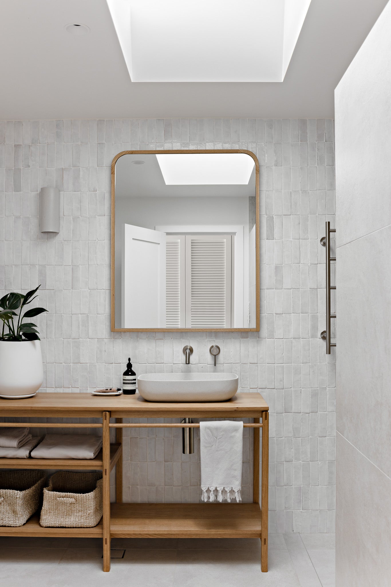 Dawn Tall | Ceramic Wall Light